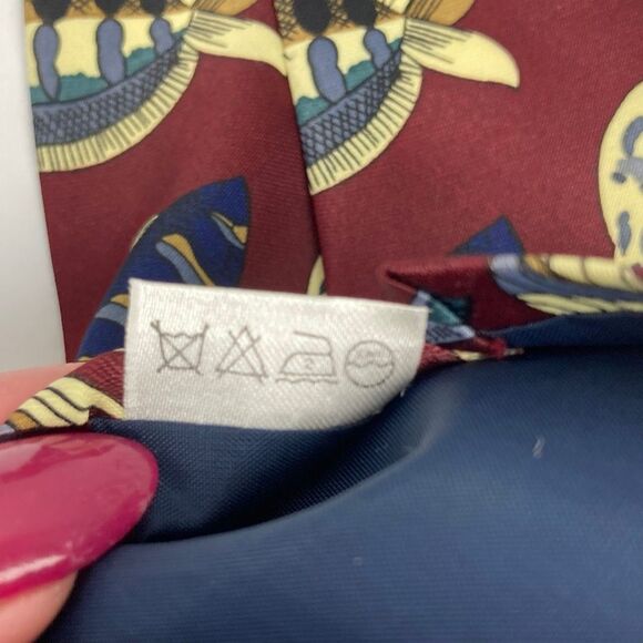 Rene Chagal 100% Silk Hand Made Necktie Tie Looney Tunes Bugs Bunny Daffy Tweety - Picture 6 of 8